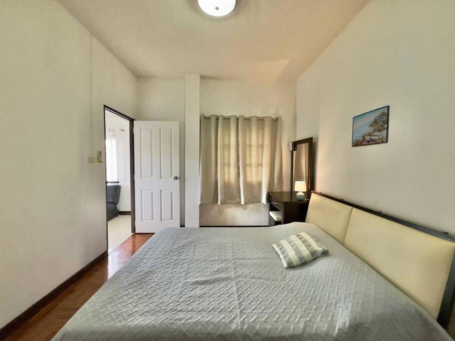 2 Room Apartment In The Old Town เชียงใหม่ ภายนอก รูปภาพ